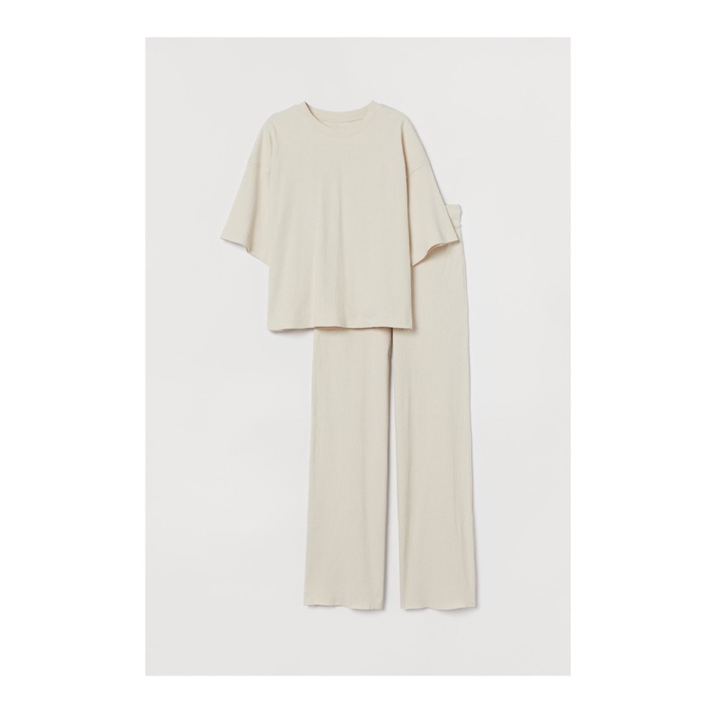 NWT H&M Ribbed Cream Pajamas Set (Sold Out Online)